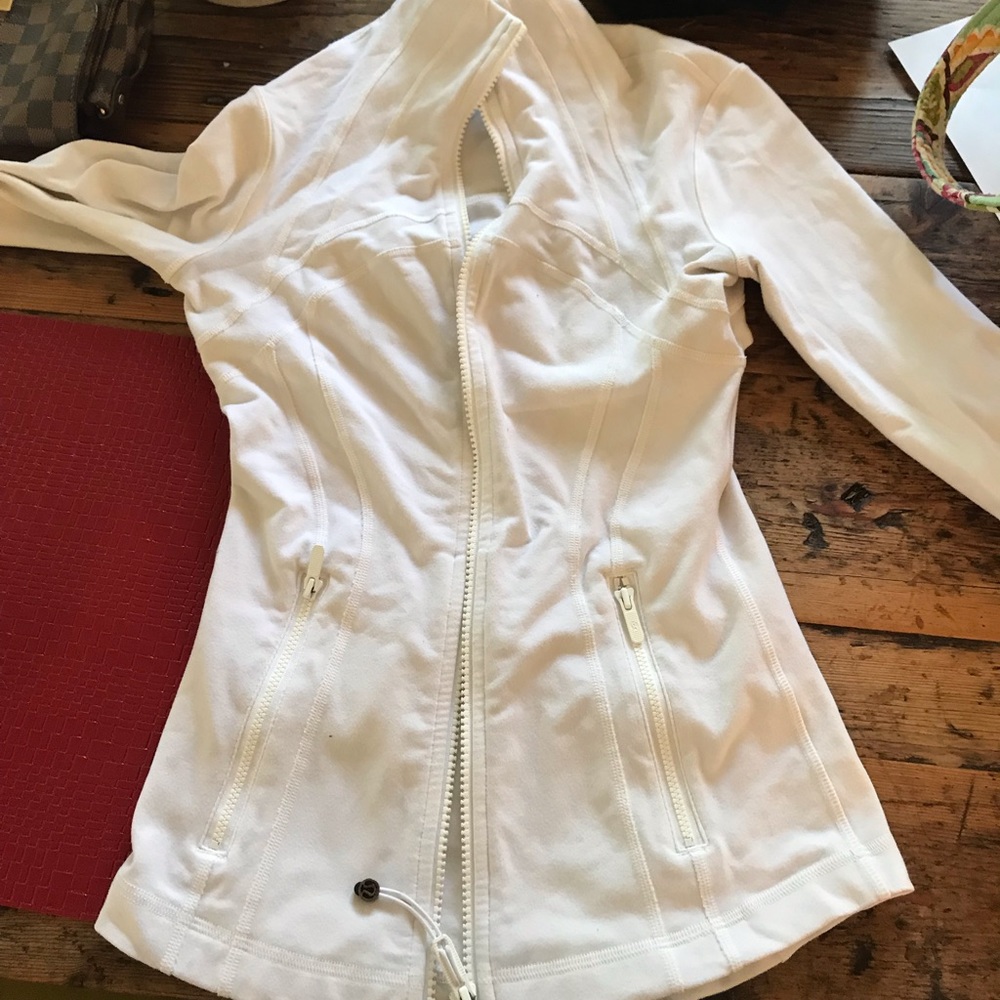 White lululemon jacket